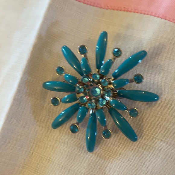 Jewelry - v i n t a g e ::
 flower pin